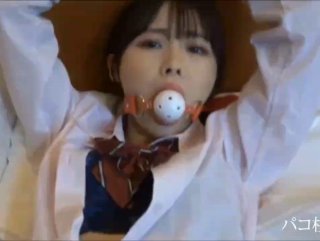 女神级大学美女第一次在炮椅上体验每次都被深深的插入哀求说 受不了